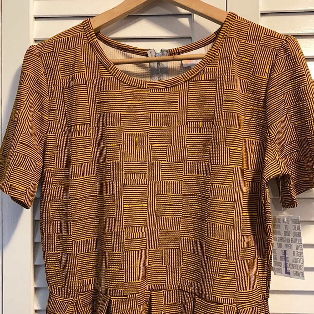 NWT LuLaRoe Amelia Dress L